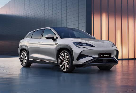BYD Sealion 7